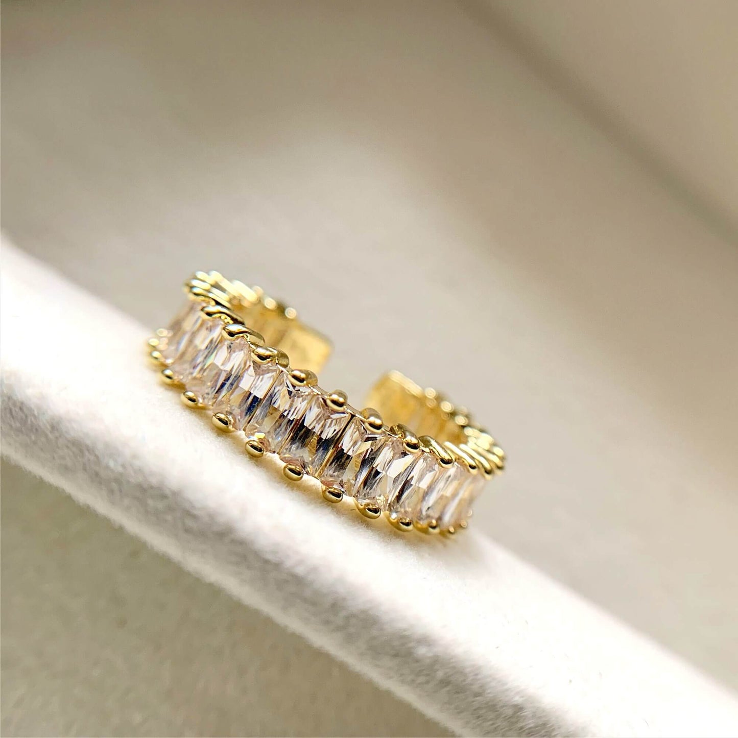Evie Ring